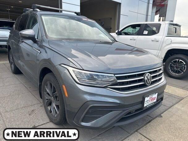 VOLKSWAGEN TIGUAN 4MOTION 2023 3VVMB7AX6PM026465 image